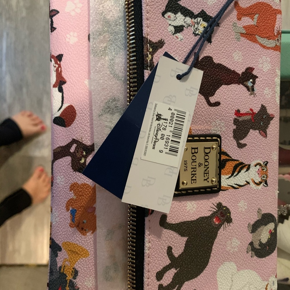 NWT Dooney and Bourke Disney Cats crossbody